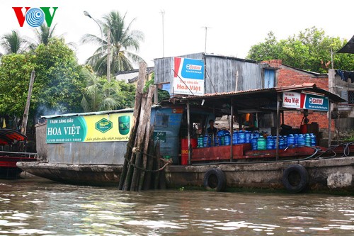 Cai Be floating market fascinates Mekong Delta visitors  - ảnh 17